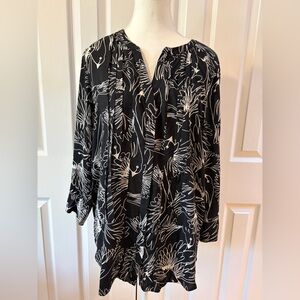 Anthropologie Maeve Black and White Bird Print Front Pleat Blouse Size 12